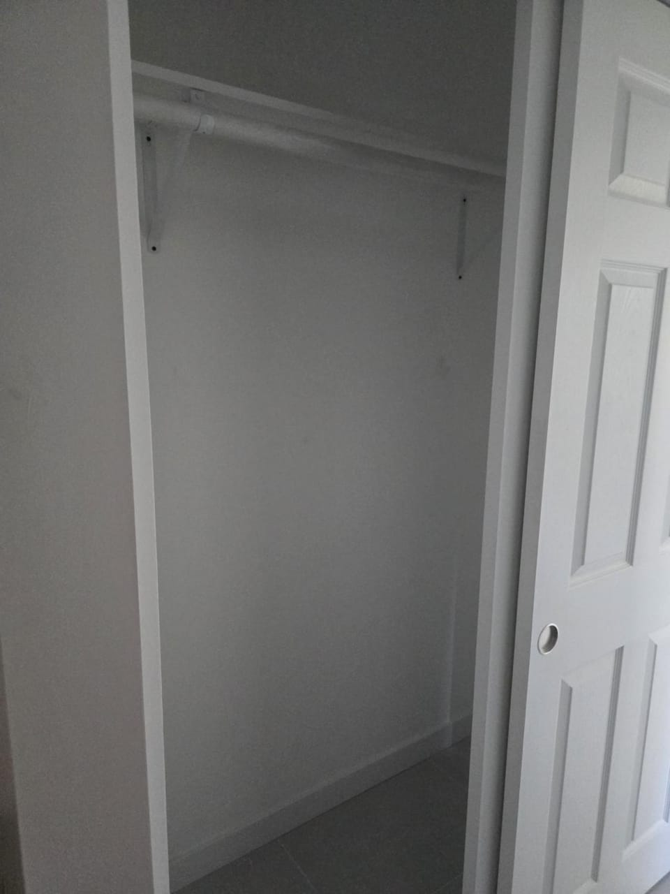 Modern Comfort with Own Entrance and Free Parking Apartment in Bryn Mawr-Skyway