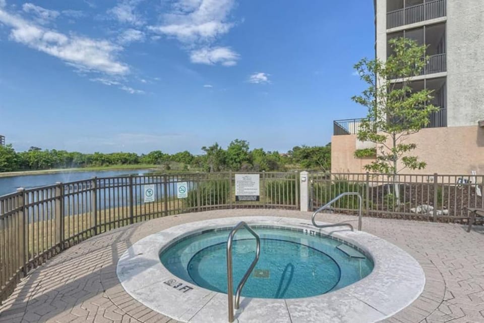 Resort Condo with Screened Porch & Shared Pools Hot Tubs Beach Club Golf Gym House in Perdido Key
