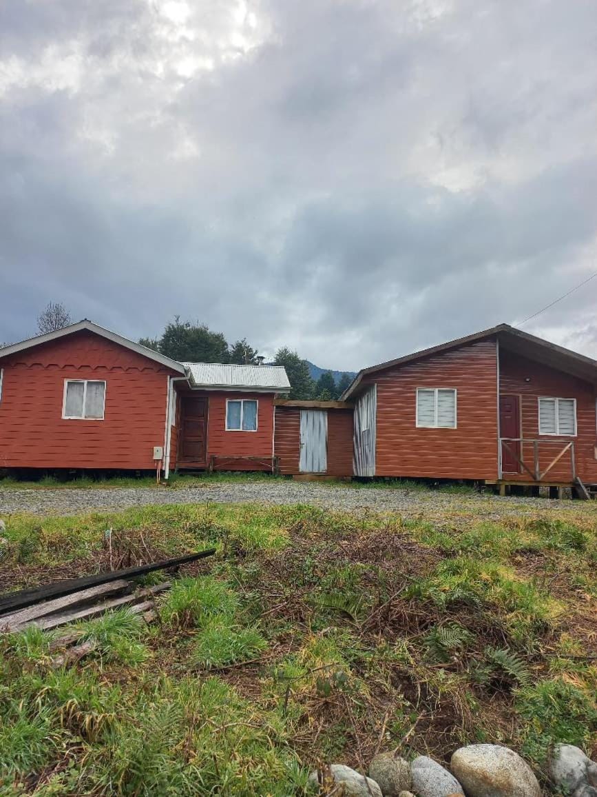 Property building, Day, Garden, Garden view