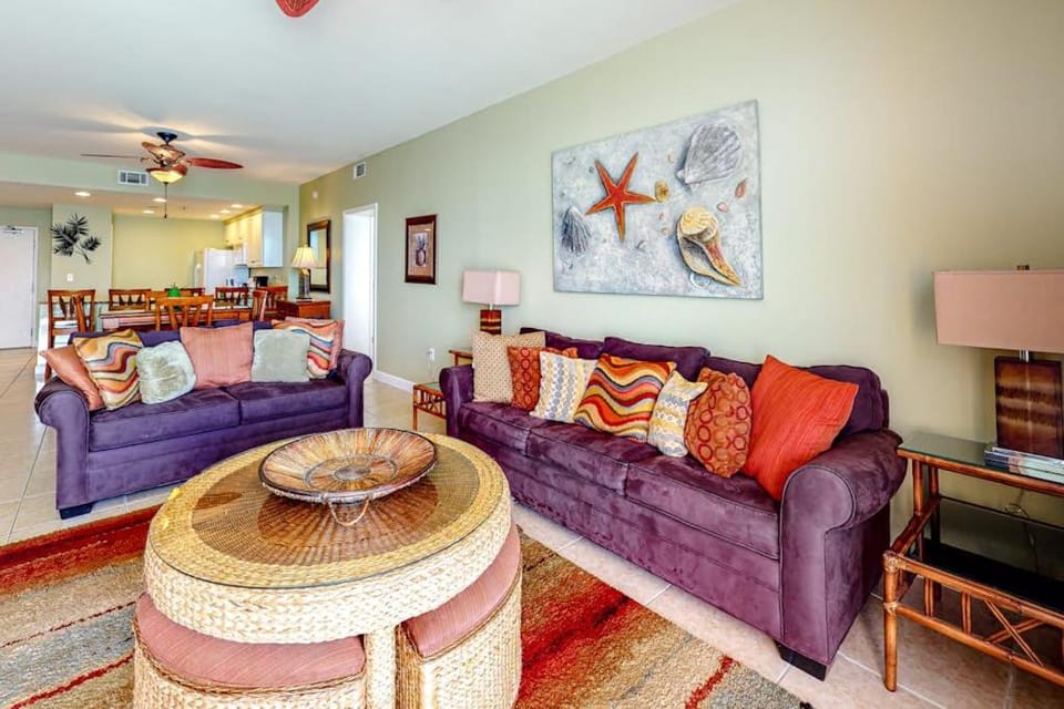 14th-Floor Gulf front condo with beach views hot tub pools gym House in Panama City Beach