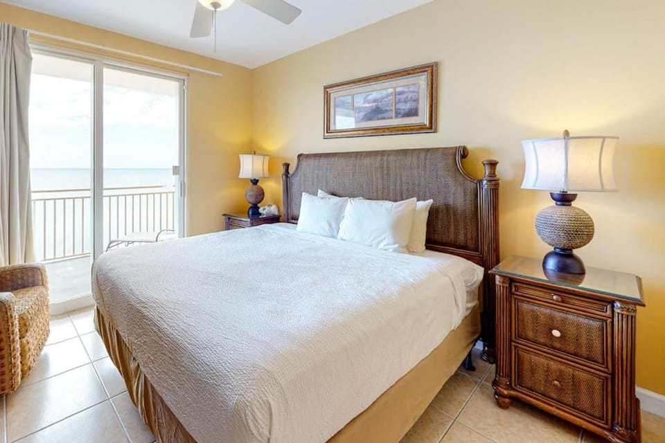 14th-Floor Gulf front condo with beach views hot tub pools gym House in Panama City Beach