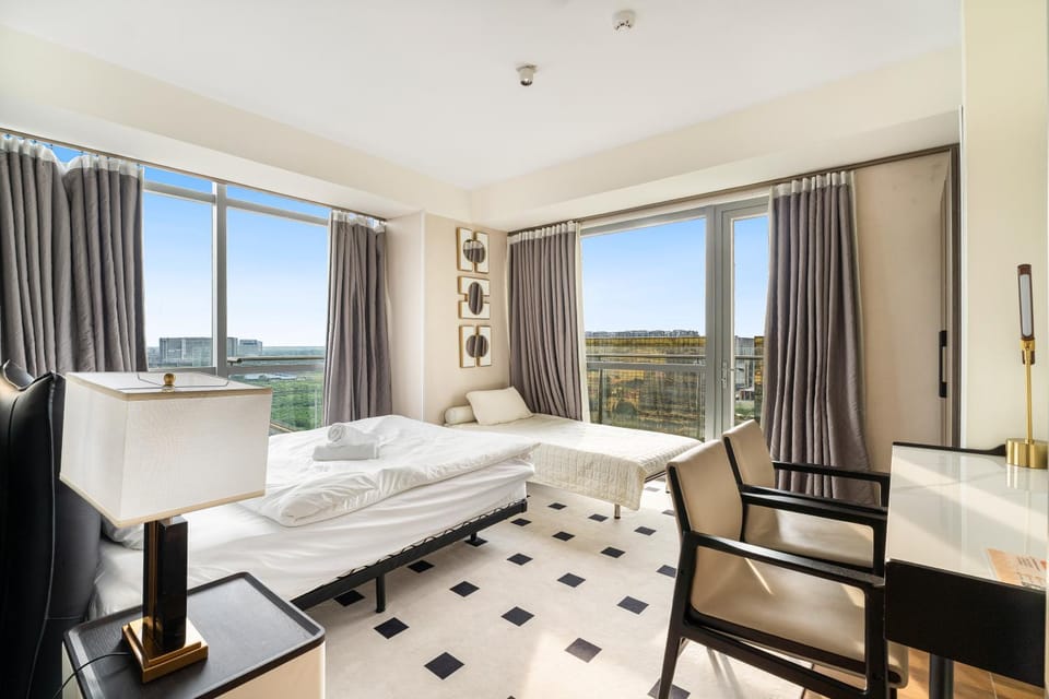 Bed, View (from property/room), Balcony/Terrace, Bedroom