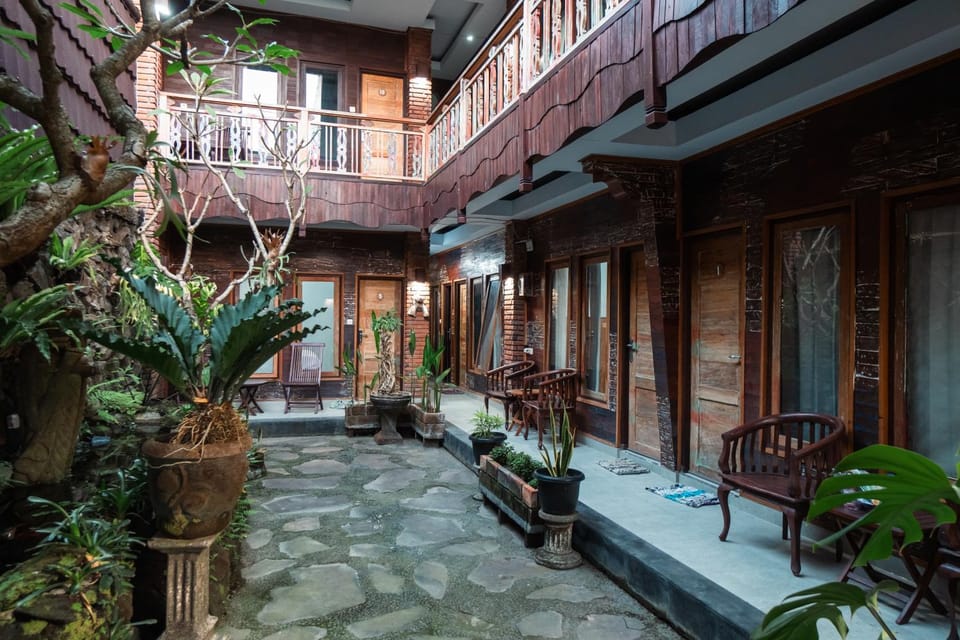 Property building, Patio, Day, Garden, View (from property/room), Balcony/Terrace, Balcony/Terrace, Garden view