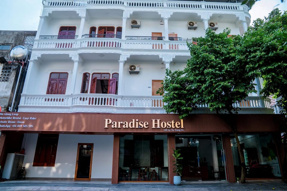 Property building, Facade/entrance, Day, Street view