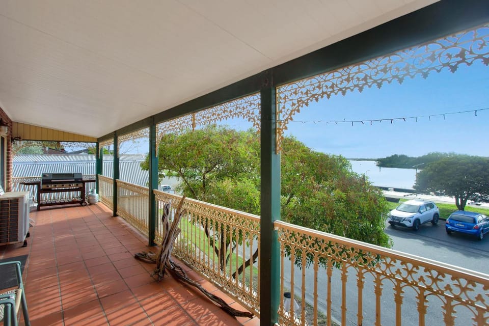 Rivers Edge Apartment House in Hawks Nest