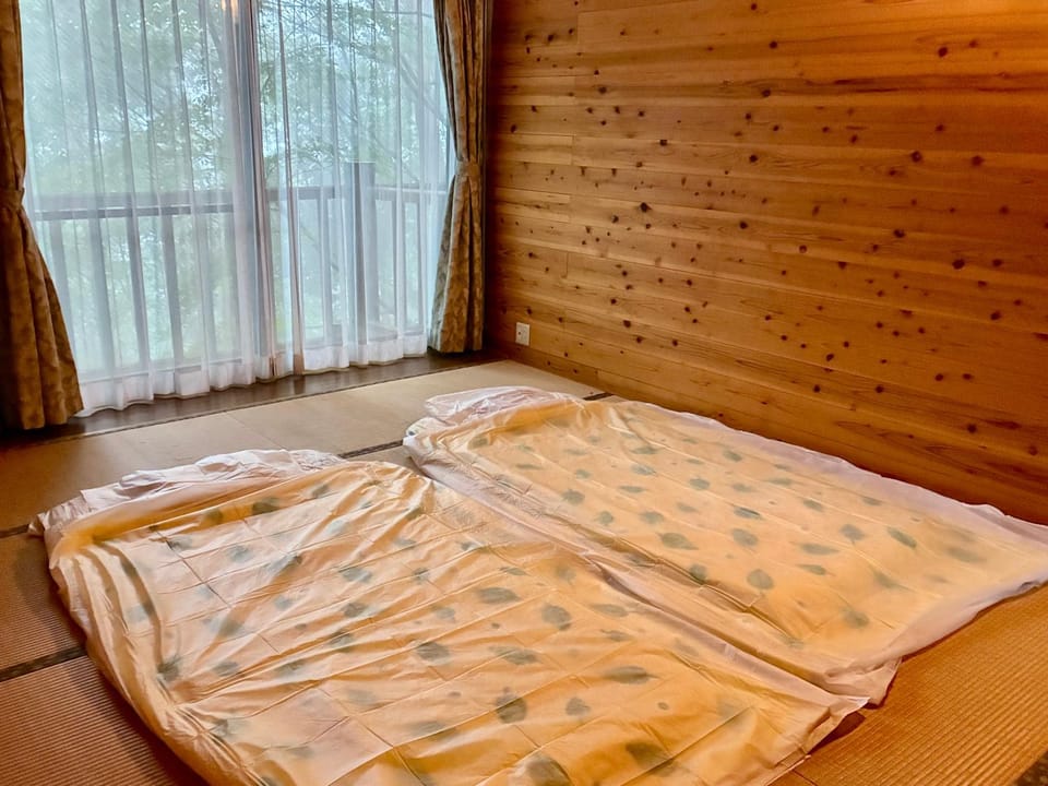 YOKOTE FOREST BASE コテージb棟 Campground/ 
RV Resort in Nagano Prefecture