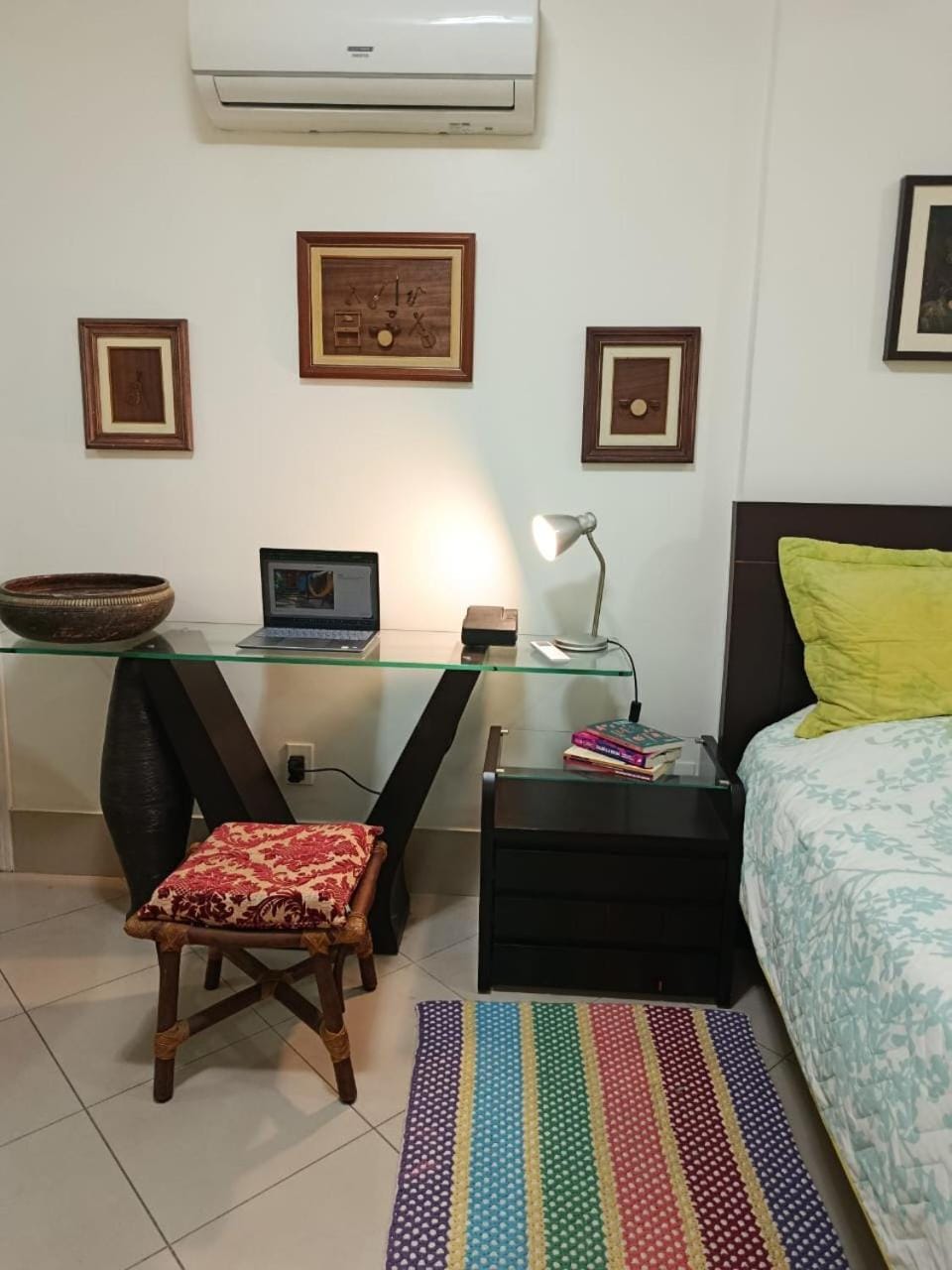 Living room, Bedroom