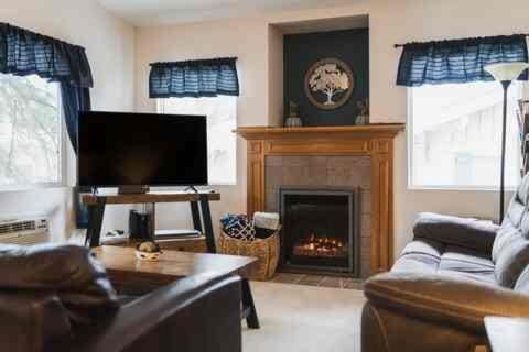 TV and multimedia, fireplace