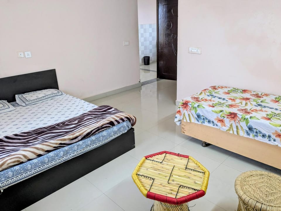 Radha Retreat Vrindavan near Prem Mandir Iskcon Temple Apartment in Uttar Pradesh