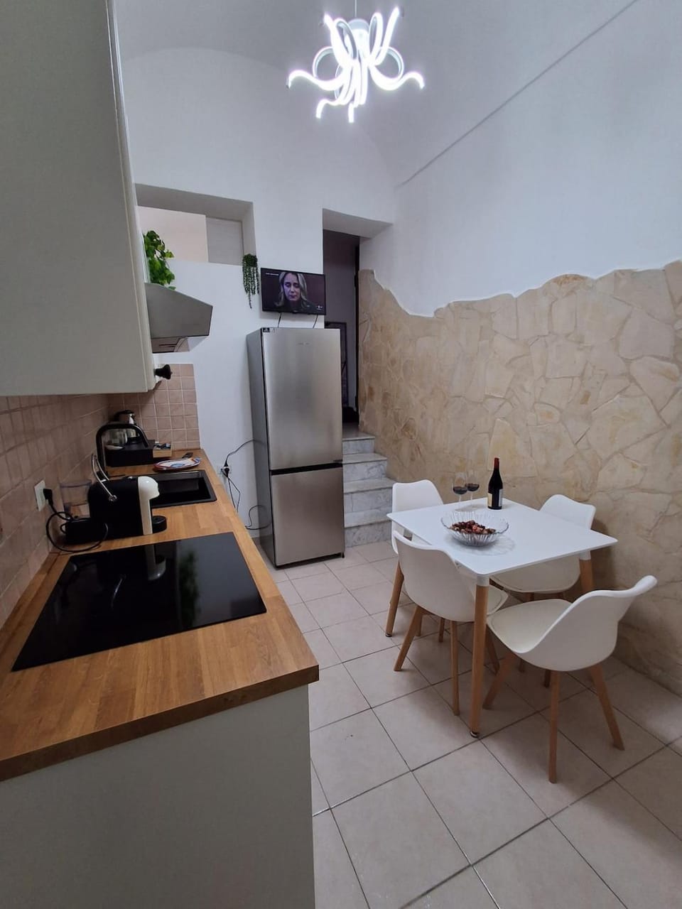 Kitchen or kitchenette, Dining area, oven, stove, toaster