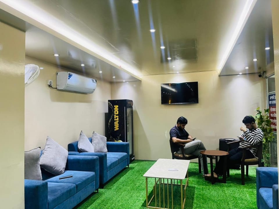 Younic Home Uttara Male Branch Hostel in Dhaka