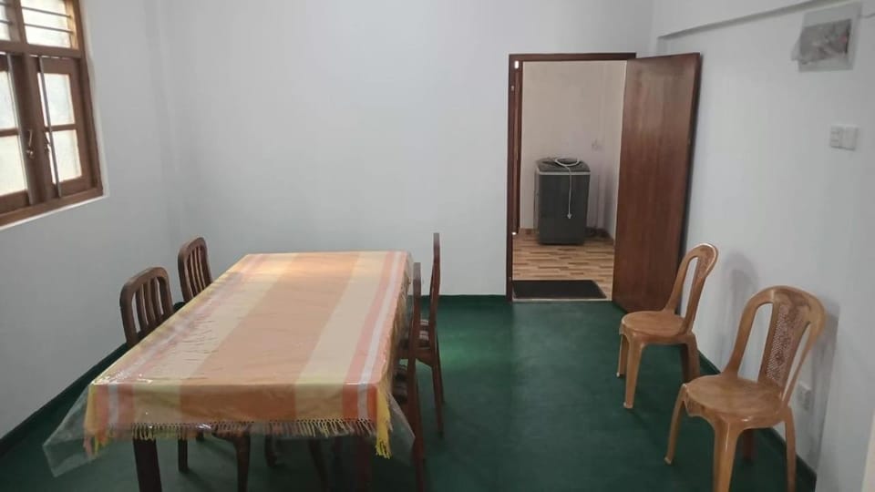 MedNest Hostel Bed and Breakfast in Galle