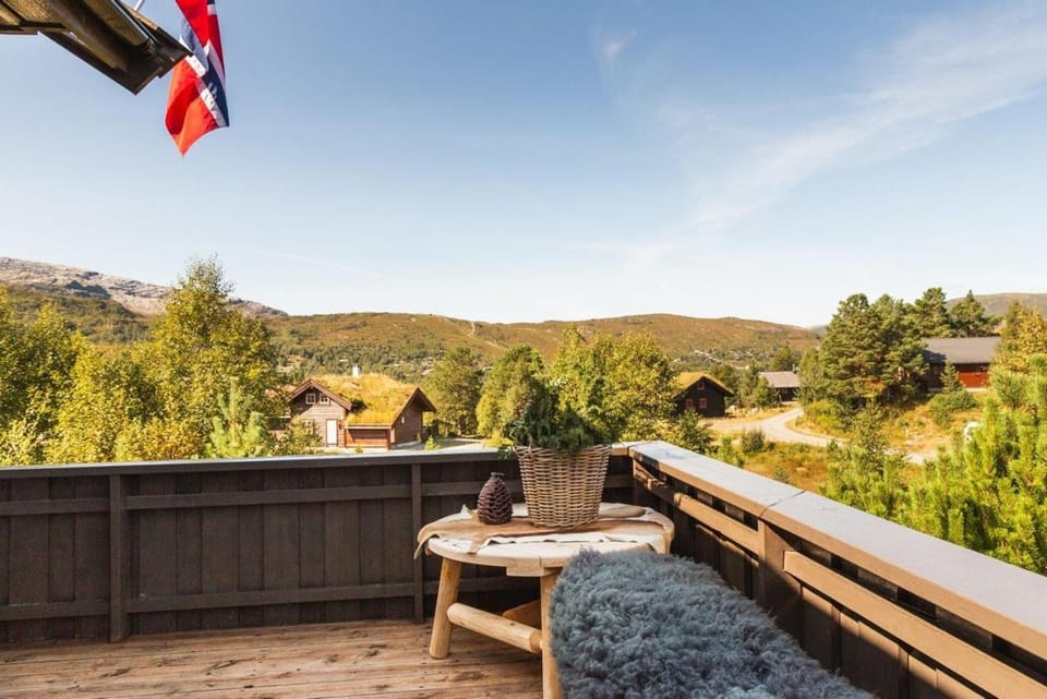 Natural landscape, Balcony/Terrace, Mountain view