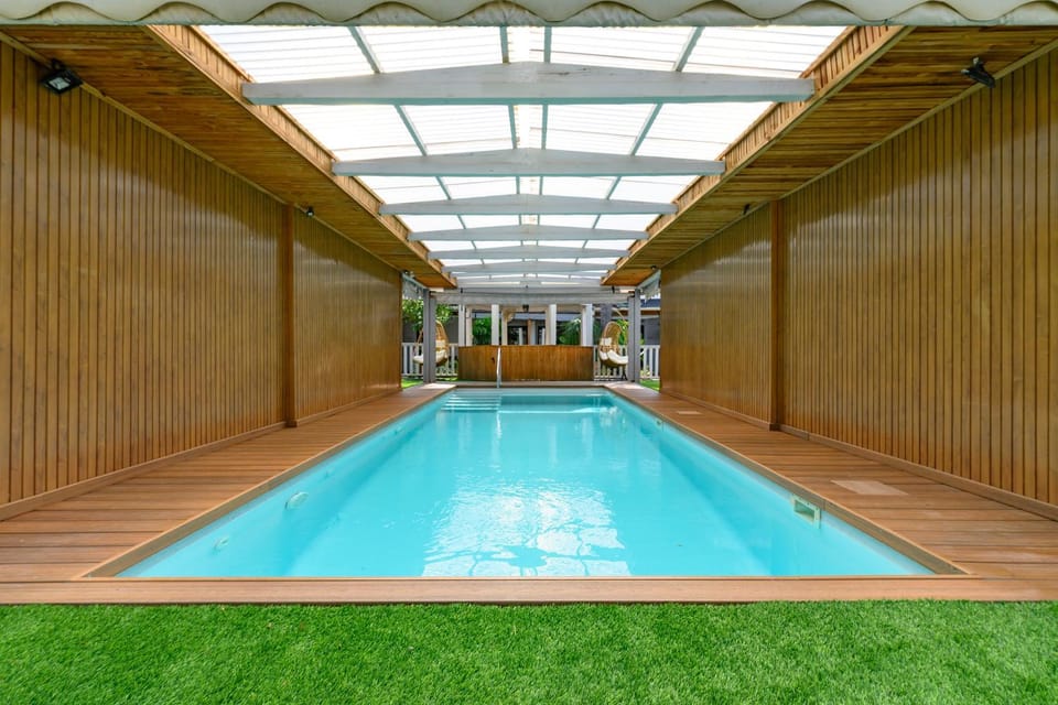 Pool view, Swimming pool