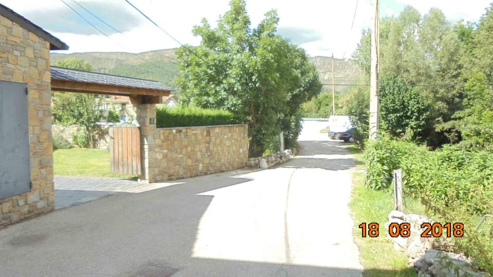 Property building, Facade/entrance, Lobby or reception