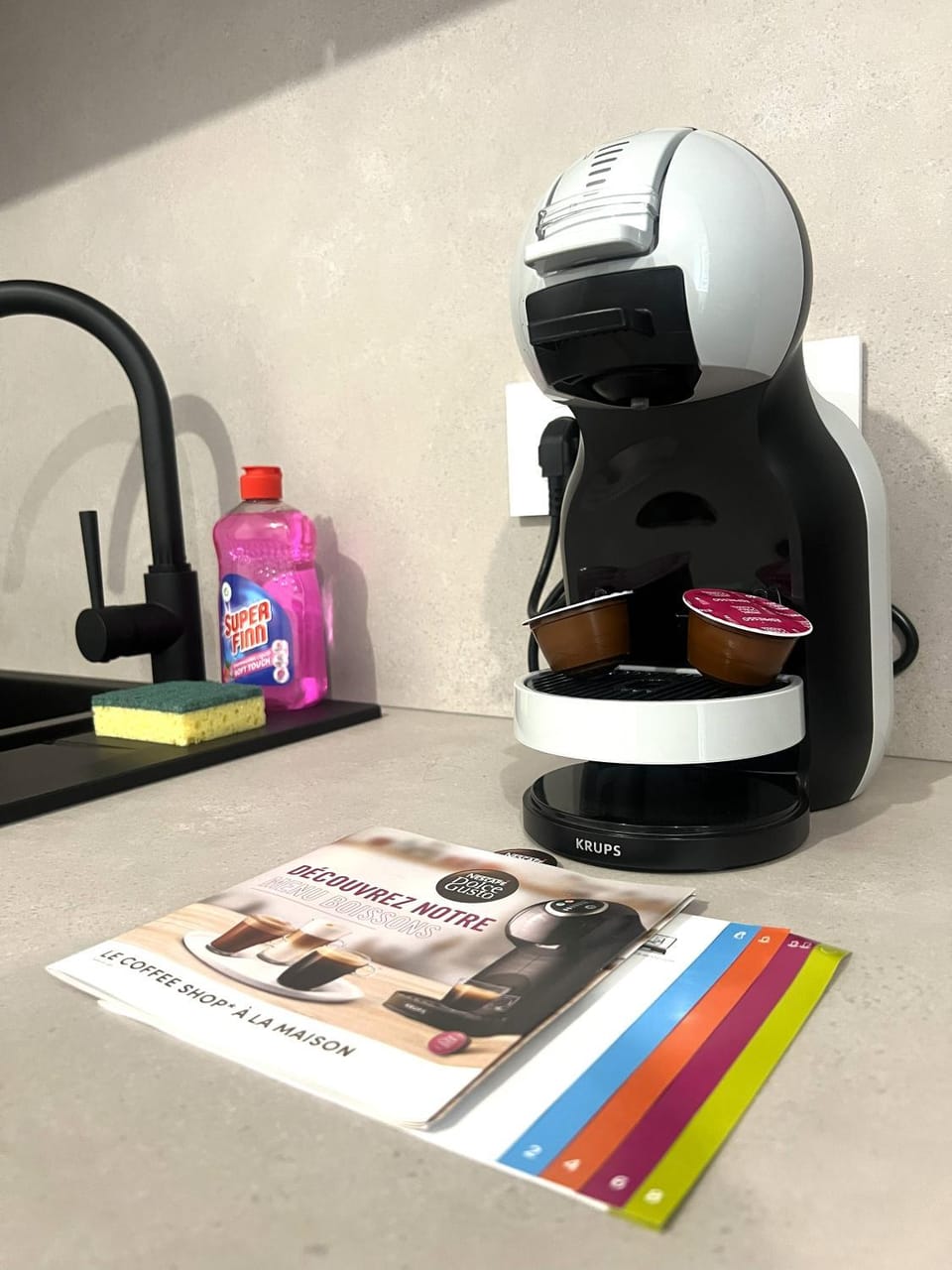 Coffee/tea facilities, Kitchen or kitchenette