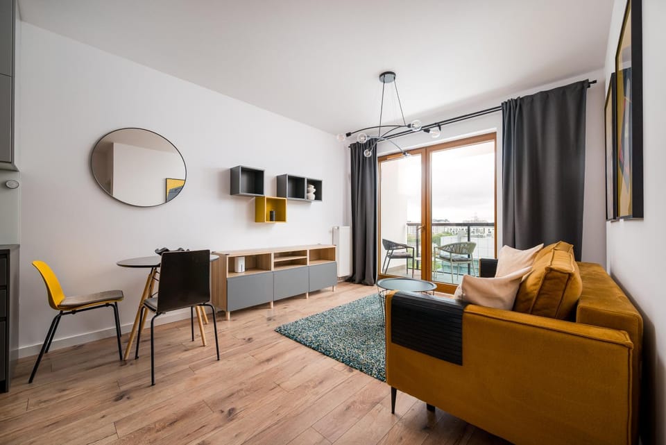 Bed, Living room, Photo of the whole room, Seating area, Dining area, Bedroom