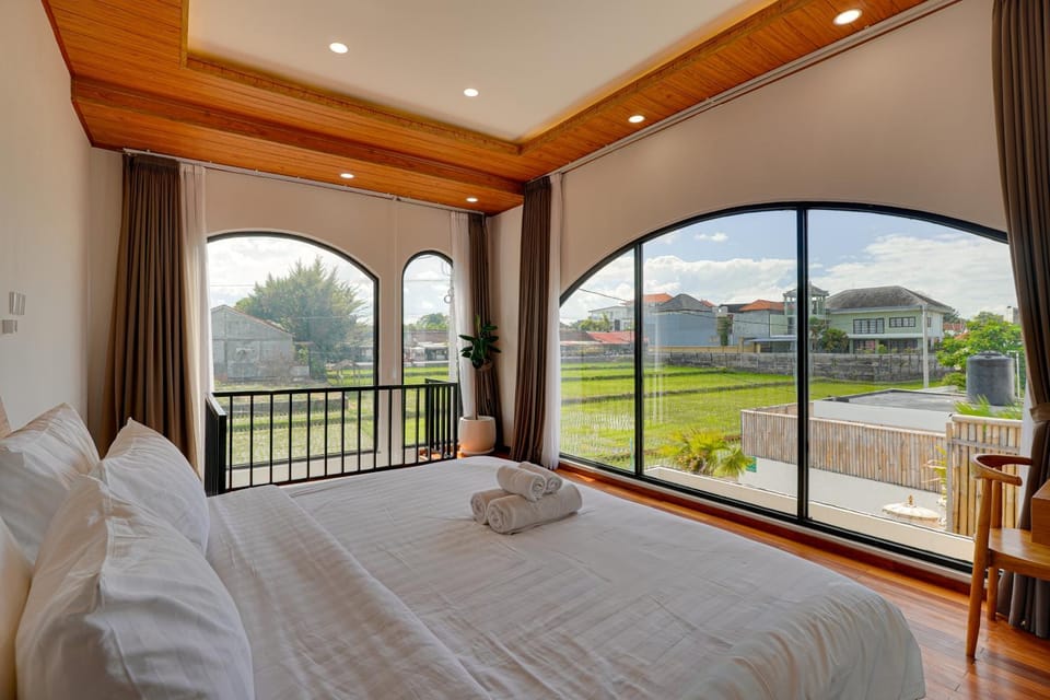 Bed, Bedroom, wardrobe, air conditioner