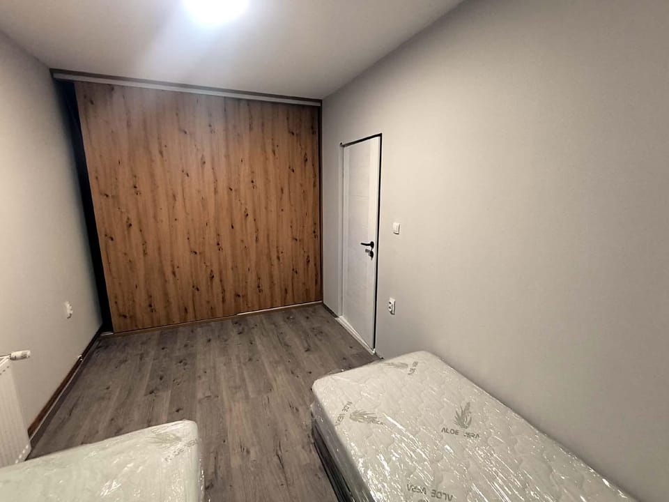 Bedroom, wardrobe