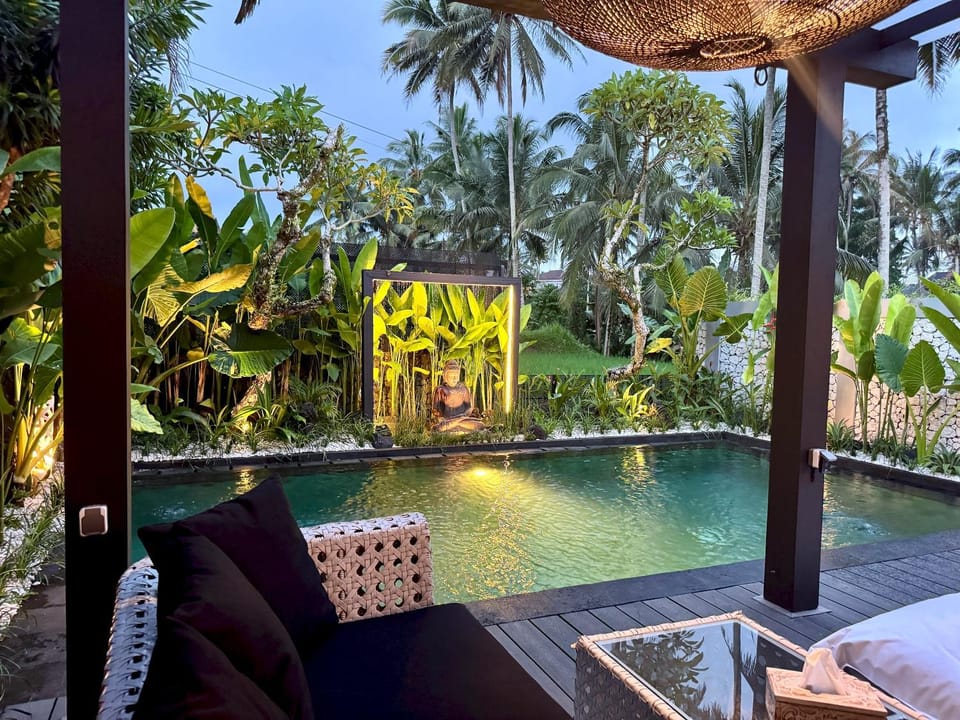 Patio, Garden, Garden view, Pool view, Swimming pool