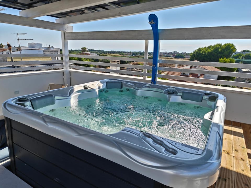 Hot Tub, Open Air Bath