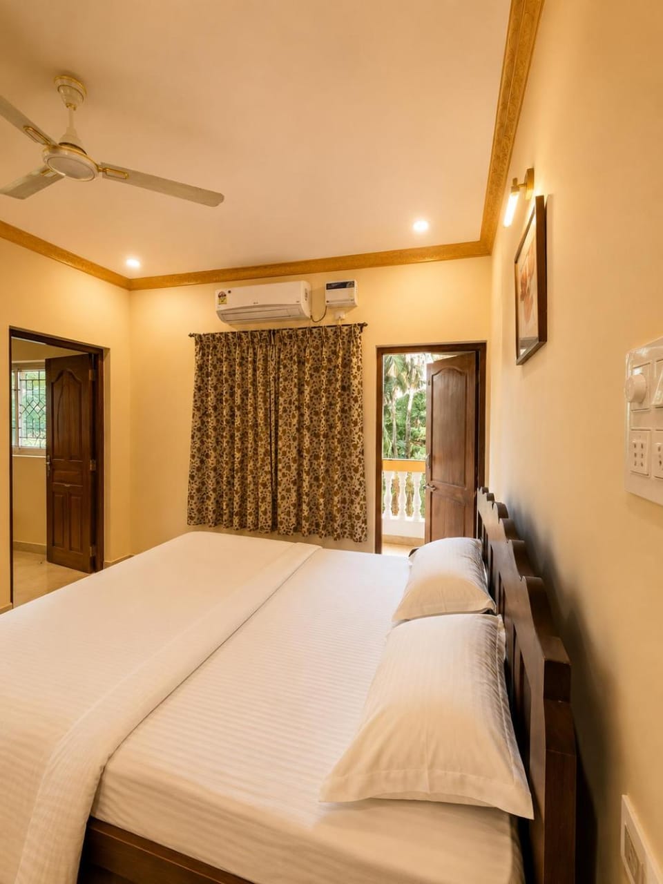 Bed, Bedroom, air conditioner