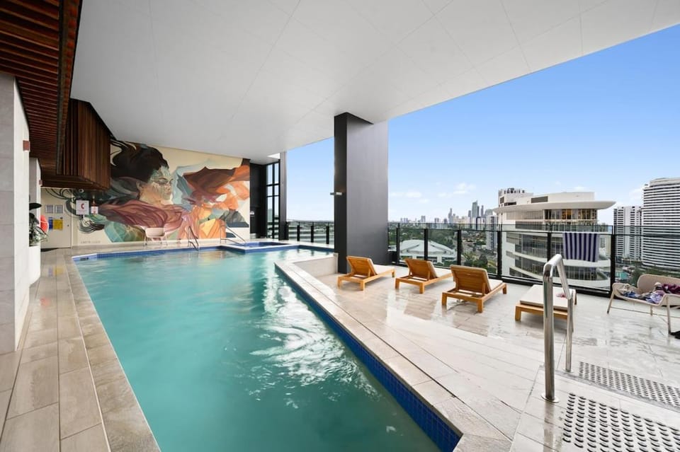 View (from property/room), Swimming pool, Swimming pool, sunbed