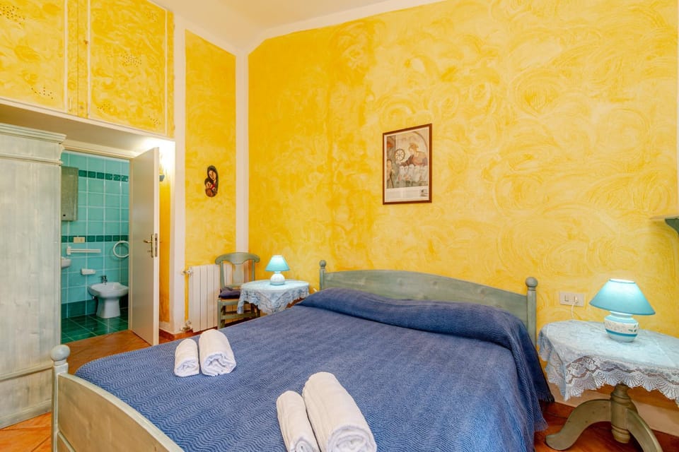 Living room, Bedroom