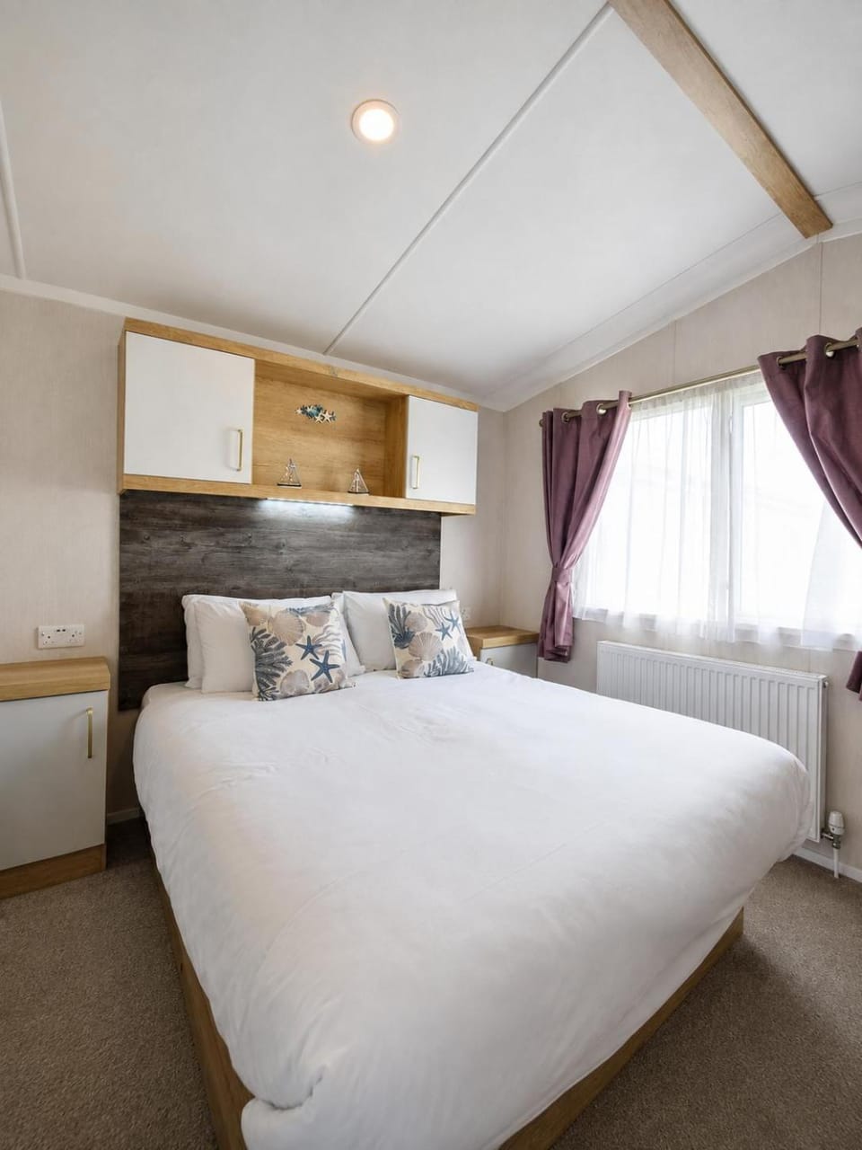 The Sandy Retreat a Stylish Caravan in Parkdean Camber Sands Resort, 2 Bedrooms, 1,5 Bathrooms, Sleeps 6 House in Rother District