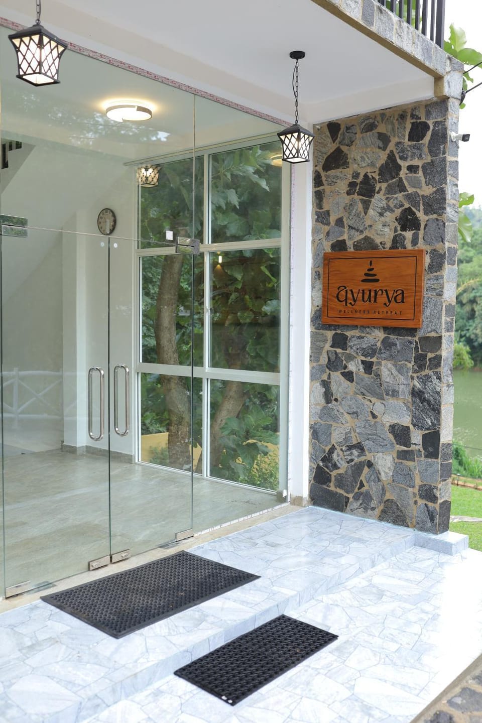 Day, Property logo or sign