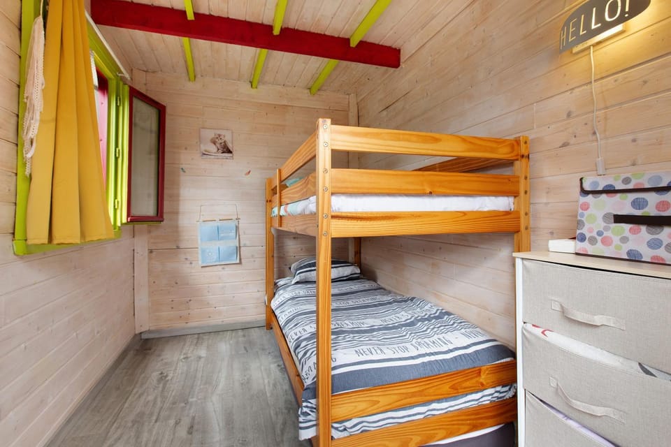 Property building, Living room, Bedroom