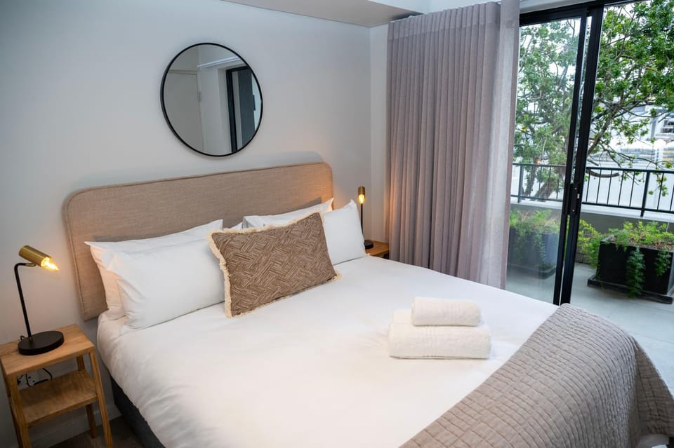 102 Seahorse - 2 Bedroom Premium Unit with Balcony and Parking Apartment in Knysna