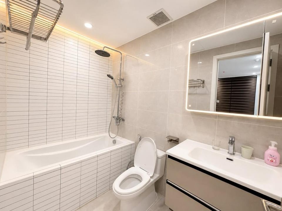 The Dragon Nest - Luxury 2BR Near Dragon Bridge Apartment in Da Nang