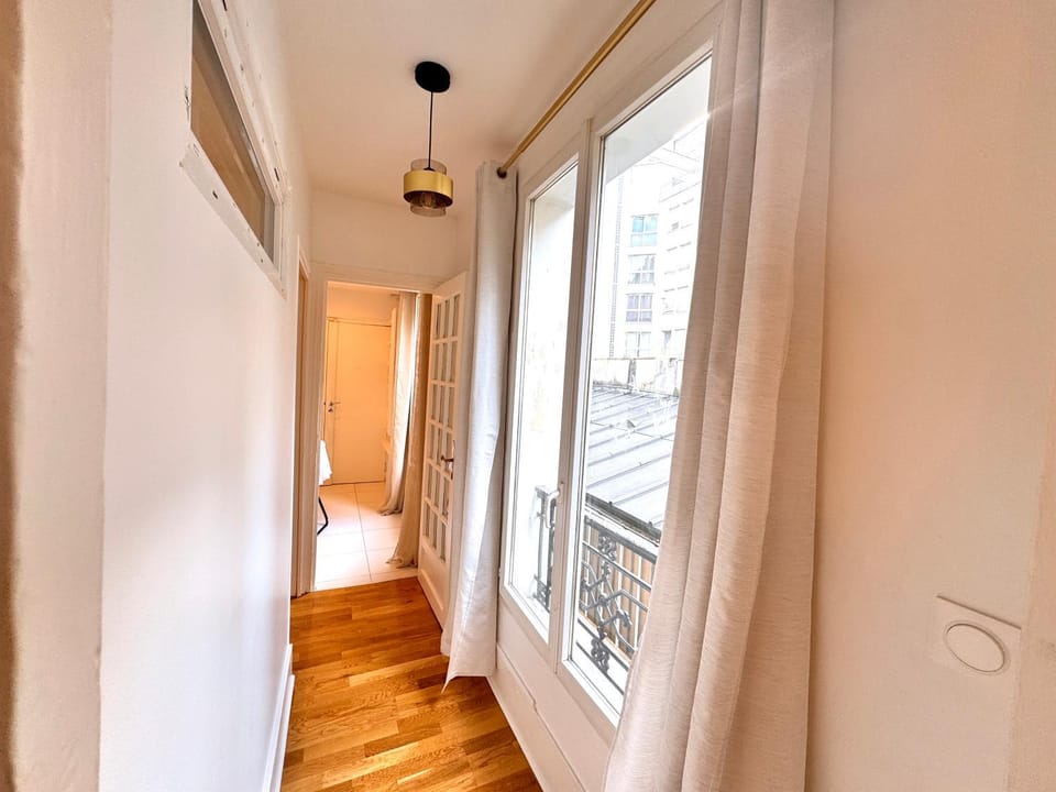 La maison de Camus Apartment in Paris