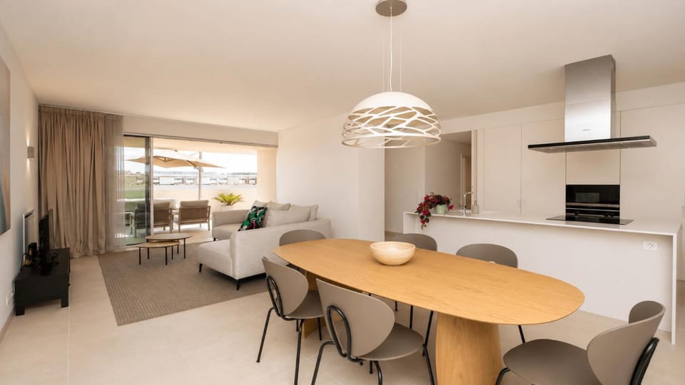 TV and multimedia, Living room, Dining area