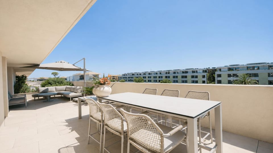 Balcony/Terrace, Dining area