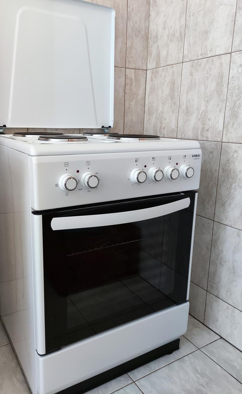 pet friendly, stove
