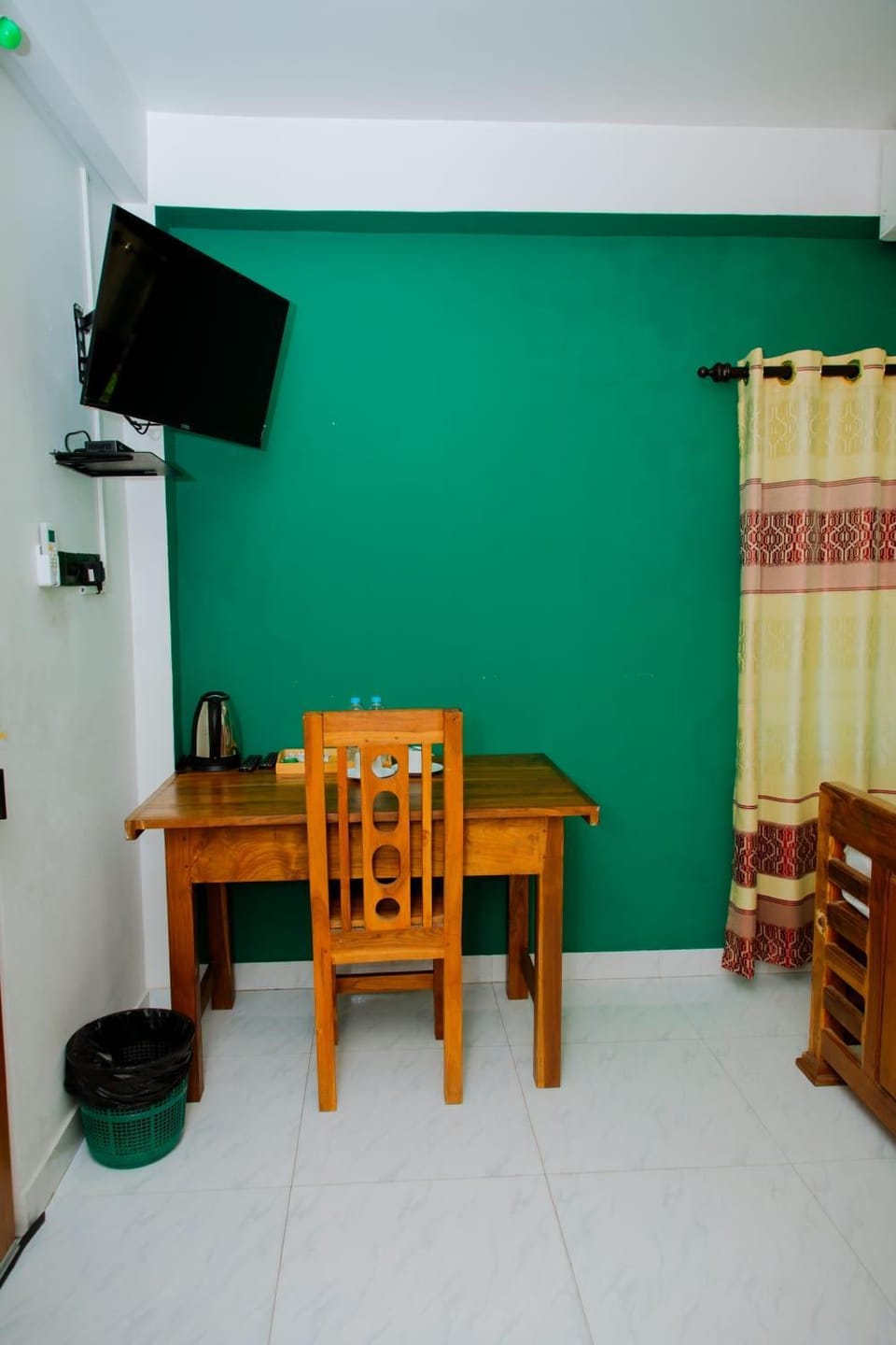 TV and multimedia, Dining area