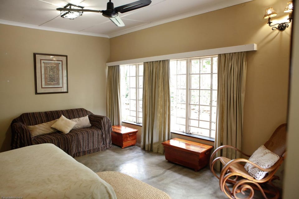 Down Gran's Self-Catering Cottage Chalet in Africa