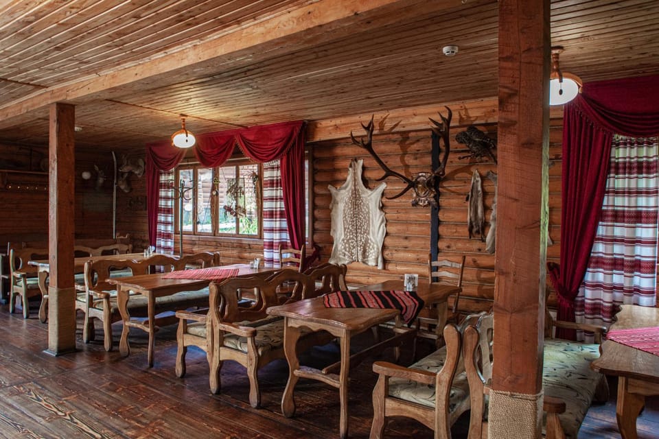 Бойківський двір Hotel in Lviv Oblast