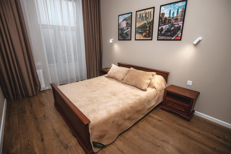 Bedroom, bunk bed