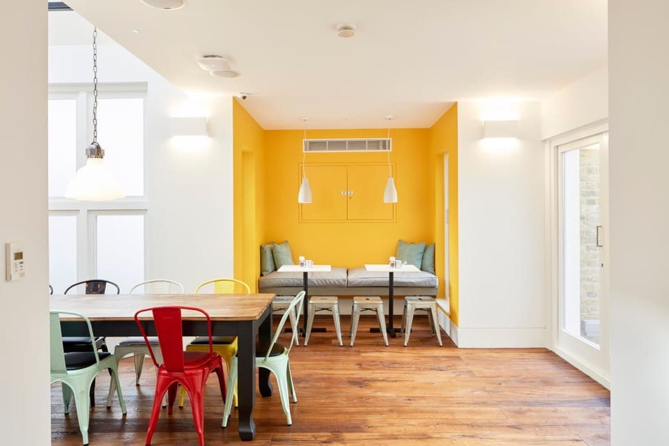 Coffee/tea facilities, Seating area, Dining area, Communal kitchen