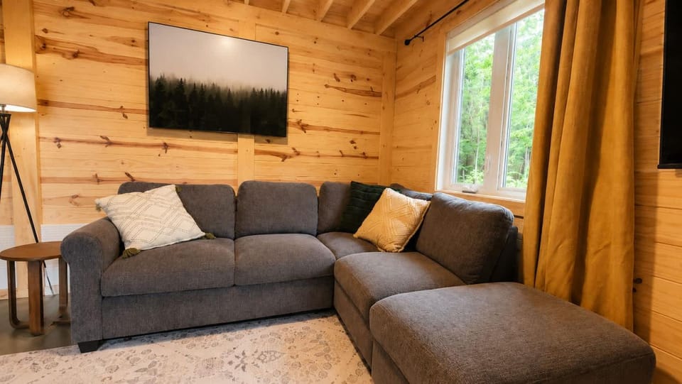 Sauna & Nature - Le Kanouk Chalet in Quebec