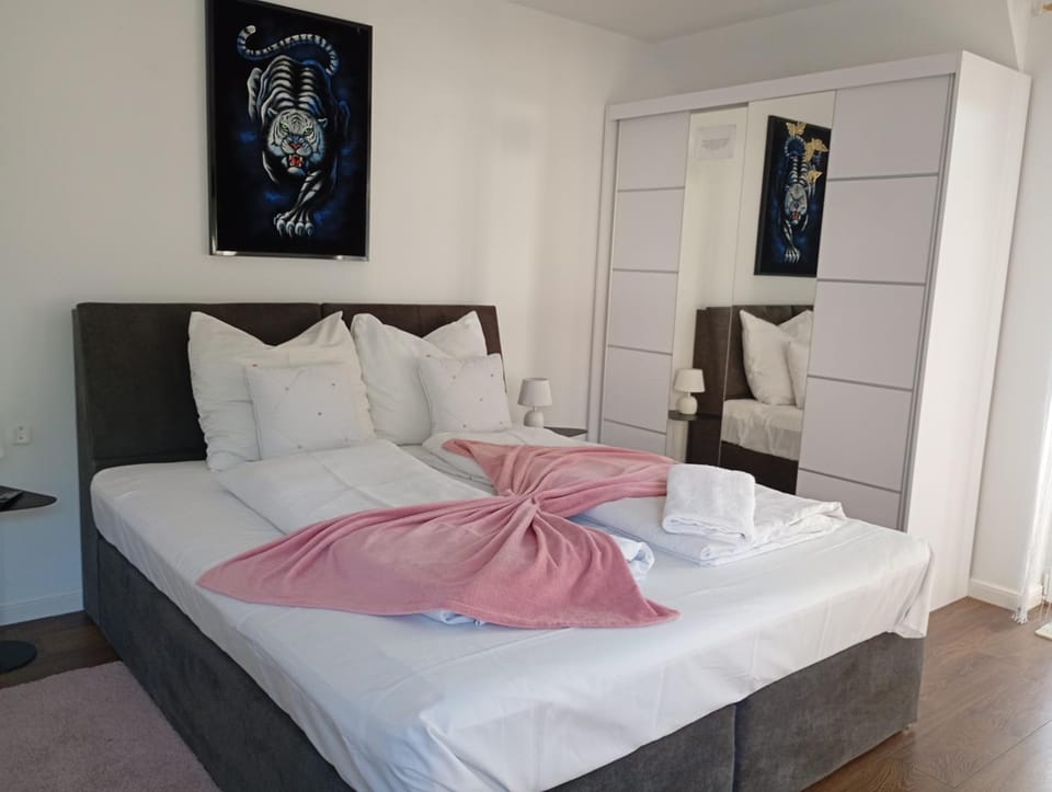 Apartament VIP V Apartment in Lower Silesian Voivodeship