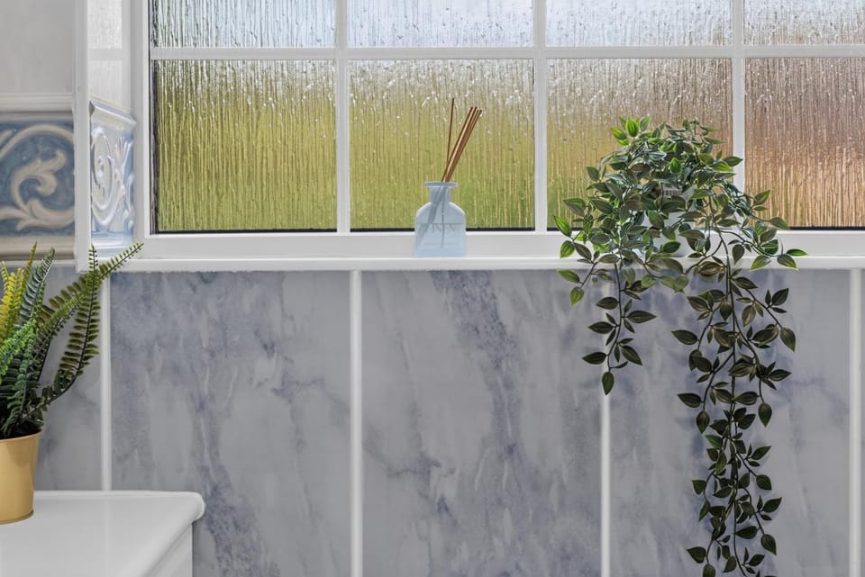 Bathroom, Bath