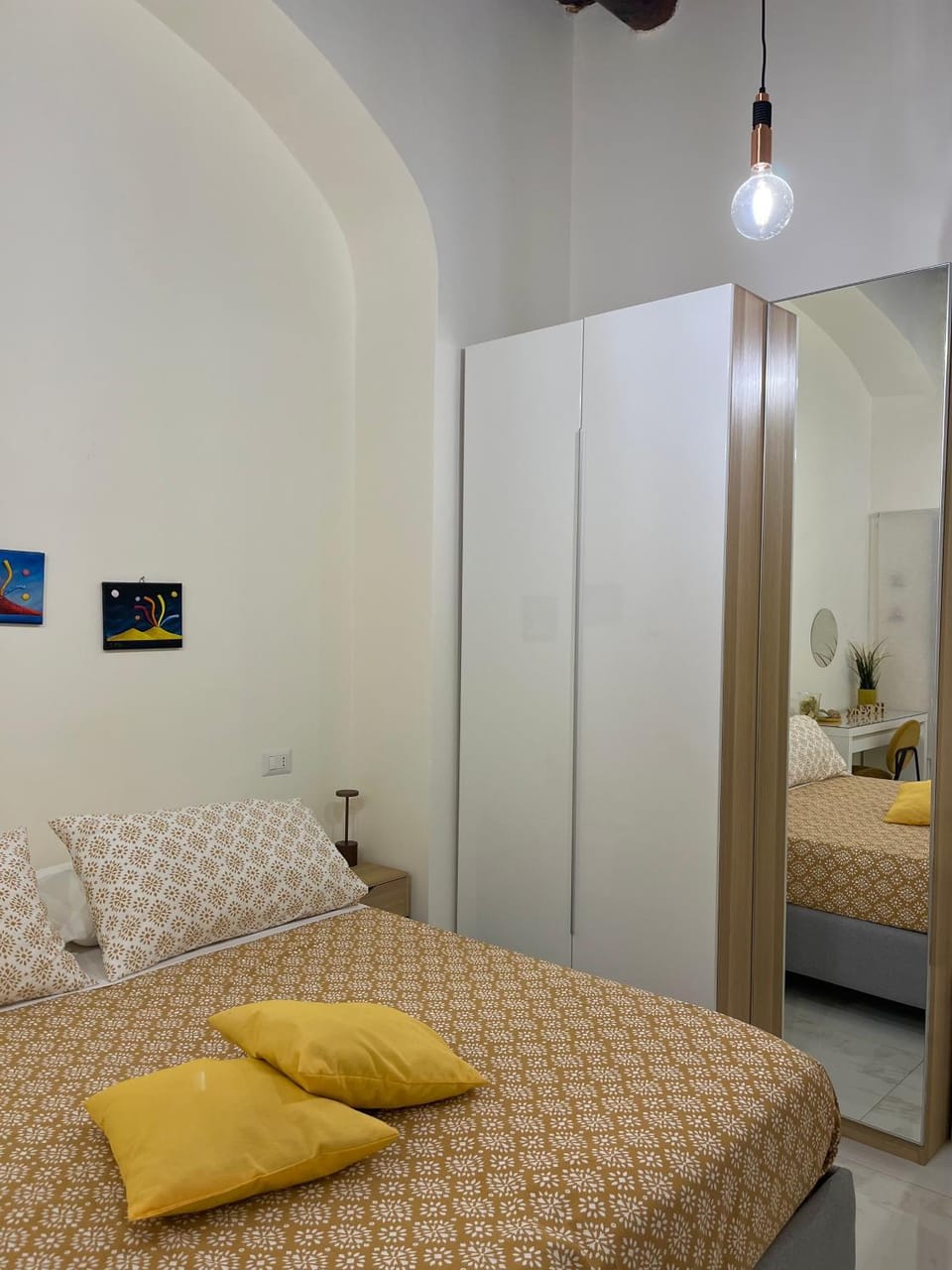 Chiaia Sweet Apartment in Naples