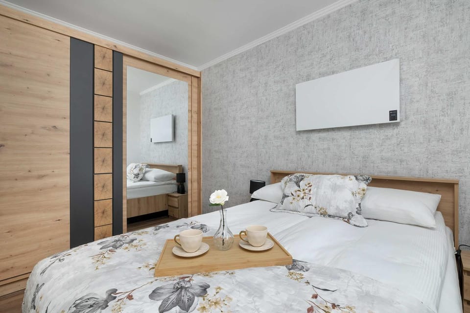 Bed, Photo of the whole room, Bedroom, towels, wardrobe
