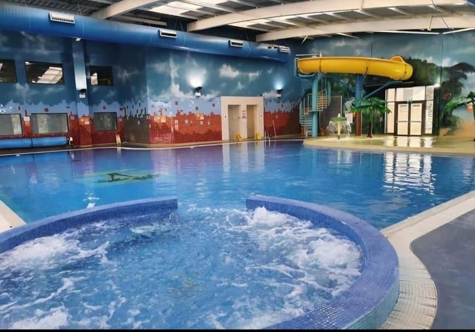 Aqua park, Swimming pool