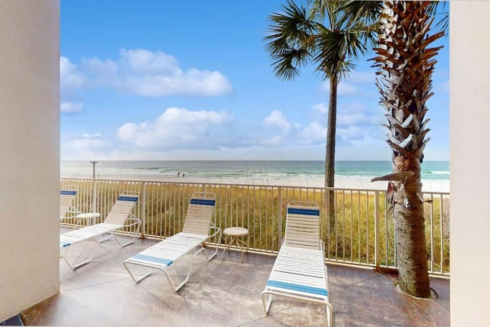 Condo with amazing view family pools hot tub lazy river & beach service House in Panama City Beach