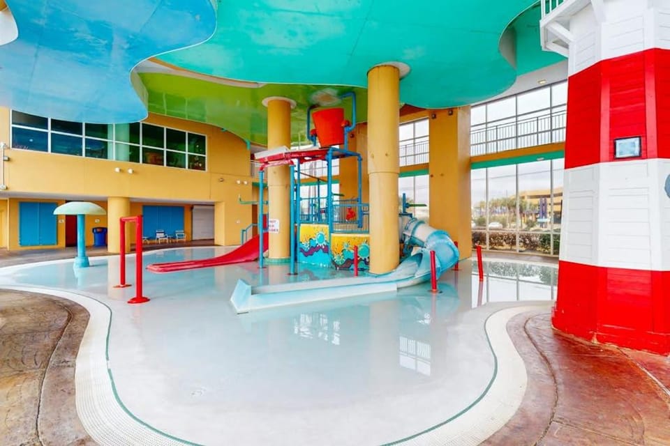 Newly renovated oceanfront condo with pool & hot tub ocean view fast WiFi House in Panama City Beach